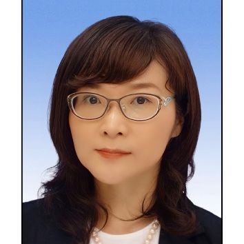 坪谷 美欧子 写真